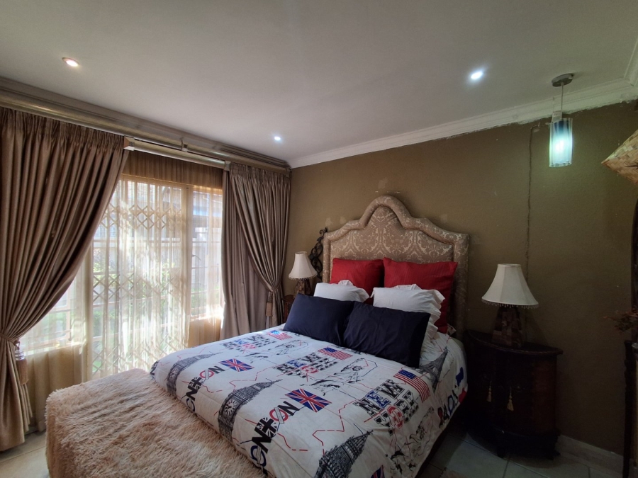 2 Bedroom Property for Sale in Flamwood North West